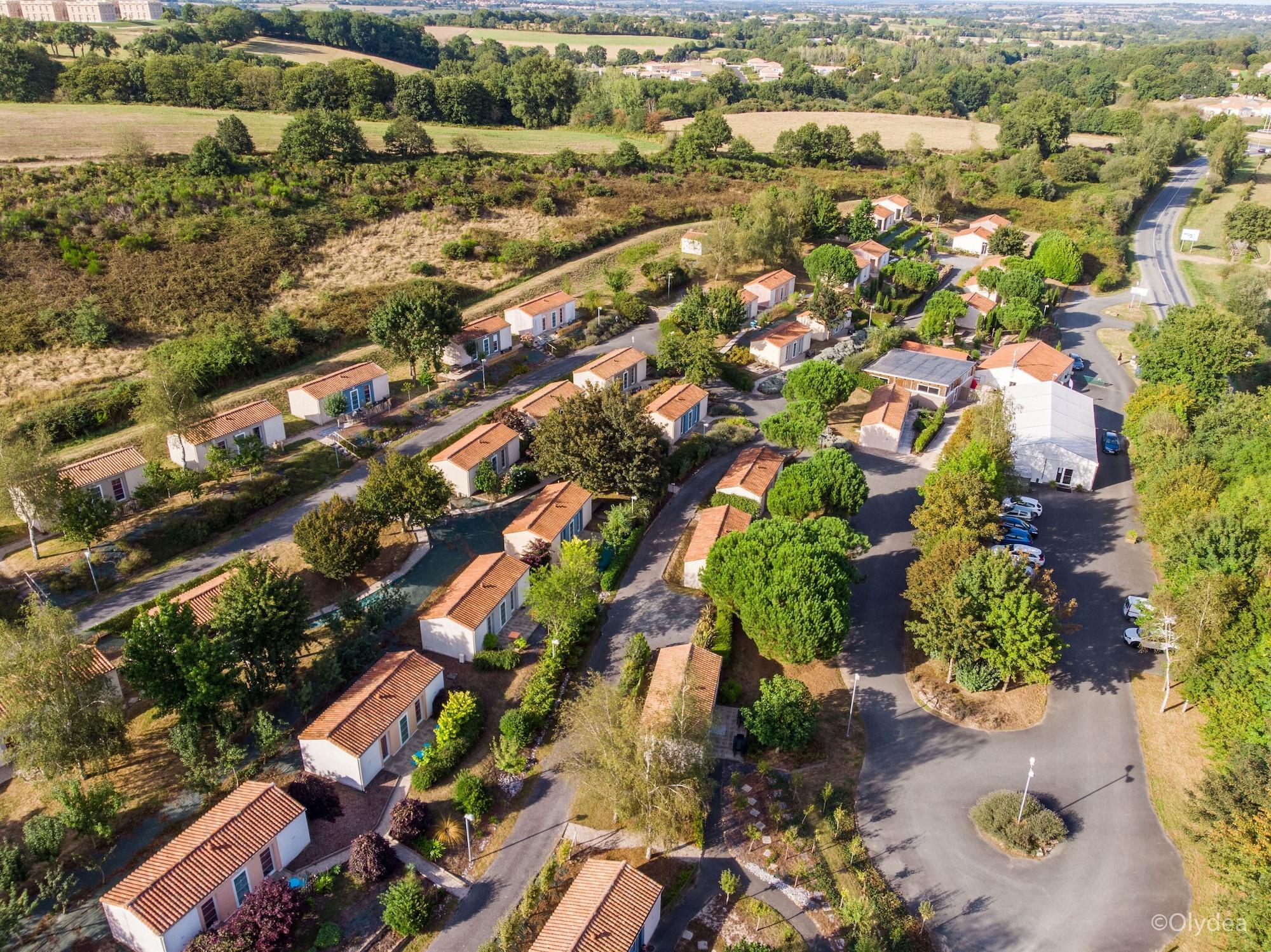 Olydea Les Epesses Hotel Exterior photo